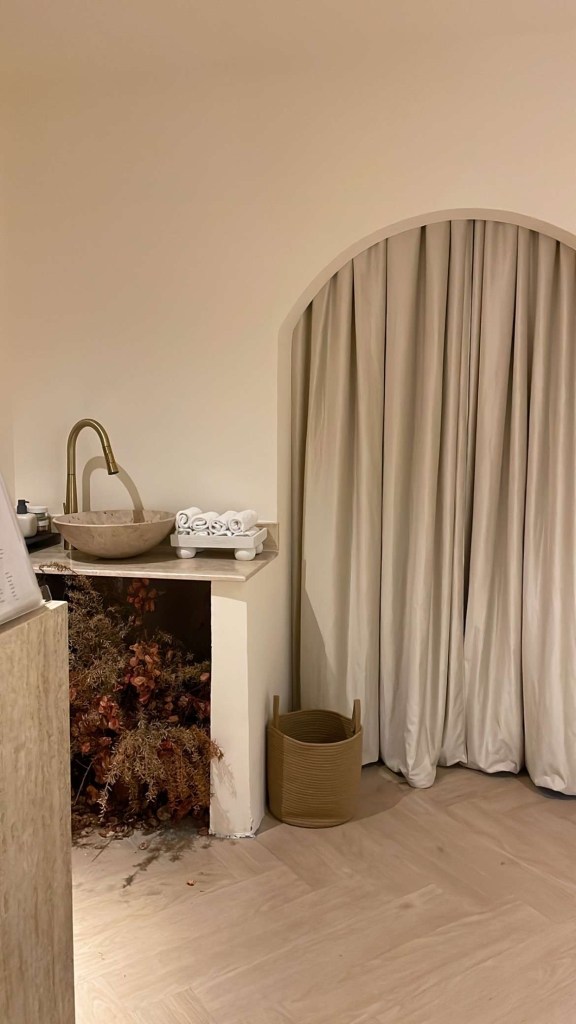 myGlow reformer pilates studio spa 